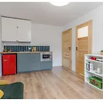 Retro Apartment - 12 Min To Old Town Gdansk,Pkp & Shopping Mall