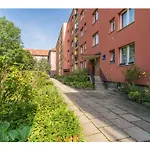 Chill Apartment - 3 Minutes To Pkp & Old Town