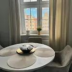 Cloud 6 Old Town View Apartment Gdansk