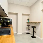 Mmrent Snowy Room