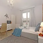 Apartament Starogdański 5