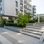 Elite Apartments By The Sea