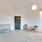 Grand Apartments - Neptun Park Sunny 2 Bedrooms Apartment