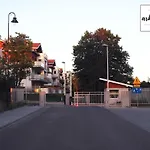 Arkadia Apartament Nad Samym Morzem