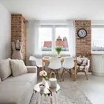 Scandi Old Town Apartment