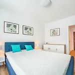 Wave Apartments Solvo