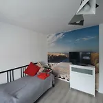 Wendy\'S Apartment