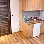 Studio Flat Heart Of Old Town