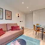 Platinium Seaside Apartment