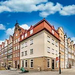 Four Lions - Billberry Apartments