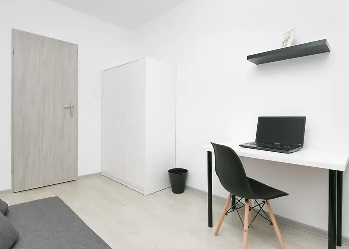 Rooms4Less