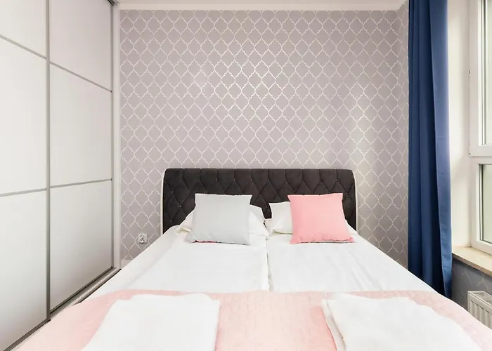 Two-Bedroom Apartment Old Town Gdansk Walowa By Noclegi Renters