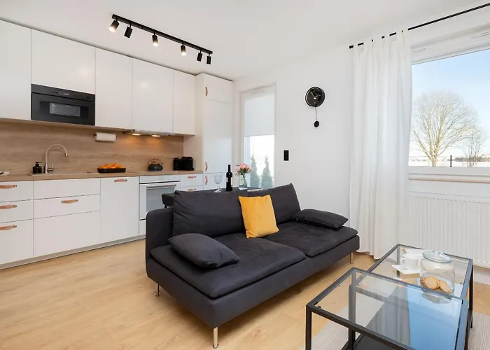Butterfly Apartment With Parking By Noclegi Renters