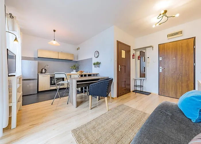Apartament Z Balkonem I Bezplatnym Parkingiem
