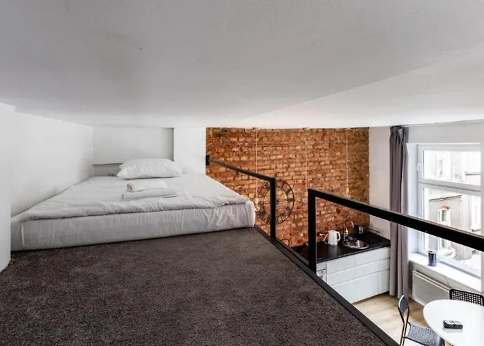 Isabel By Q4Apartments