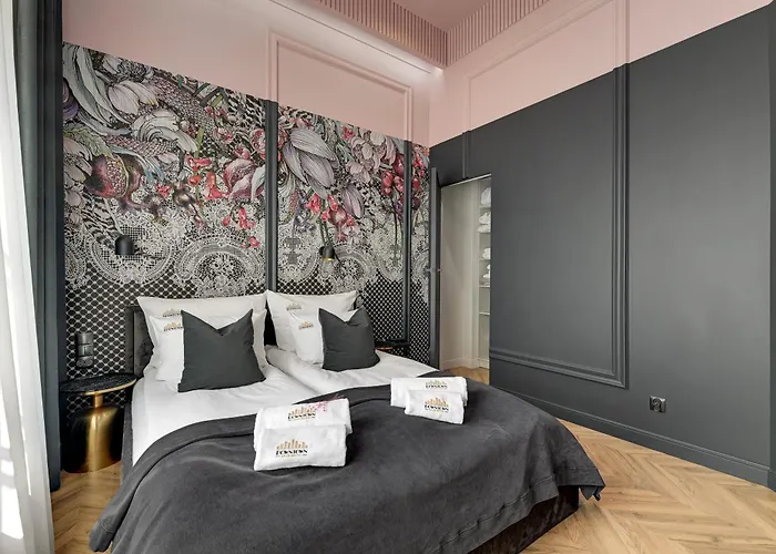Black Star Loft Apartment By Downtown Apartments