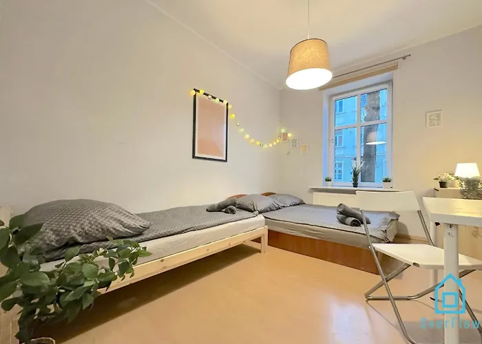 Pink Lady Room