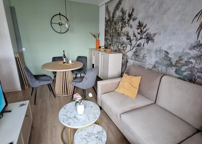 Apartament Broniewskiego 6