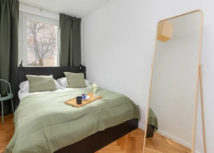 Dlugie Ogrody Spacious Apartment In The Gdansk City Center By Noclegi Renters