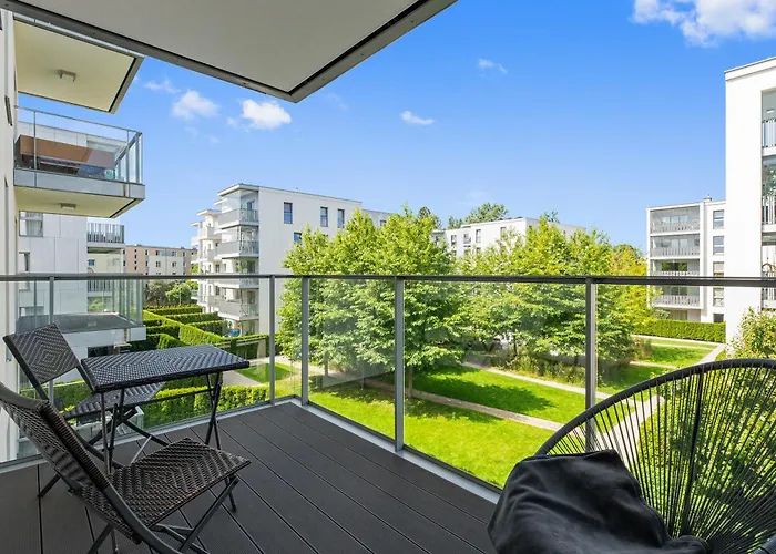 Nadmorze Seaside Apartment With Parking By Lion Apartments