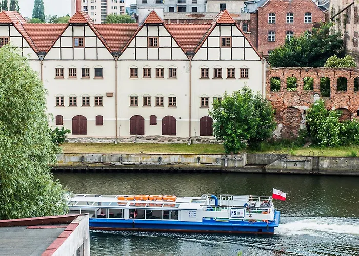 Lts Rent Comfortable River View & Art, Five Rooms