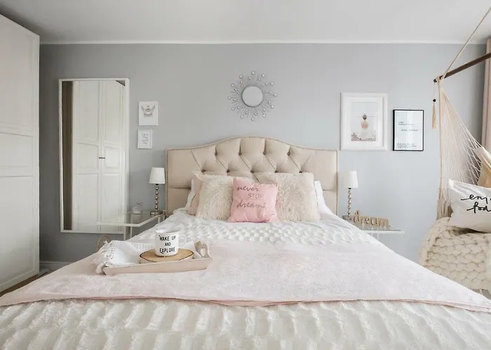 Scandi Old Town Apartment