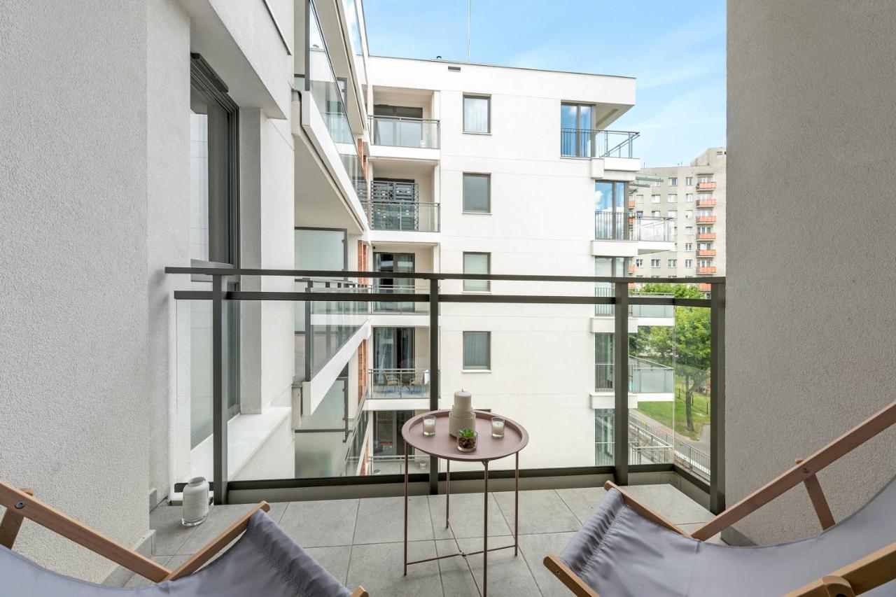 Blue Mandarin Garden Gates Apartment Gdansk