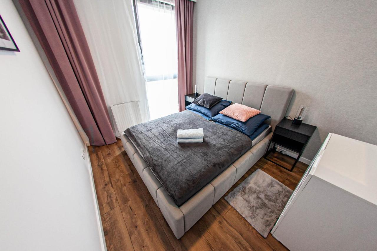 Euro New Gardens Delux Apartment