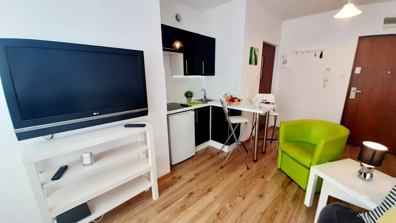 Z Balkonem I Bezplatnym Parkingiem Apartment *