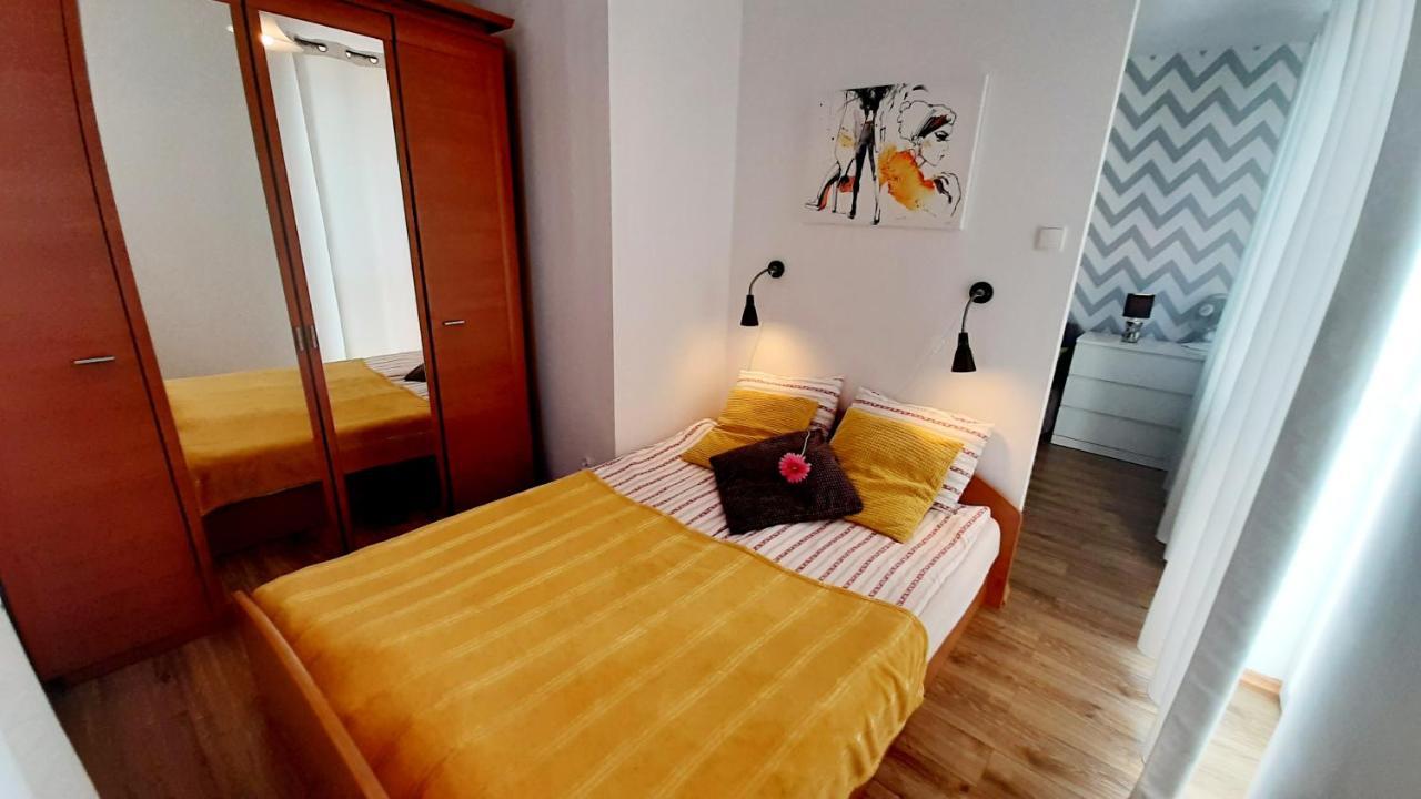 Apartment Z Balkonem I Bezplatnym Parkingiem *