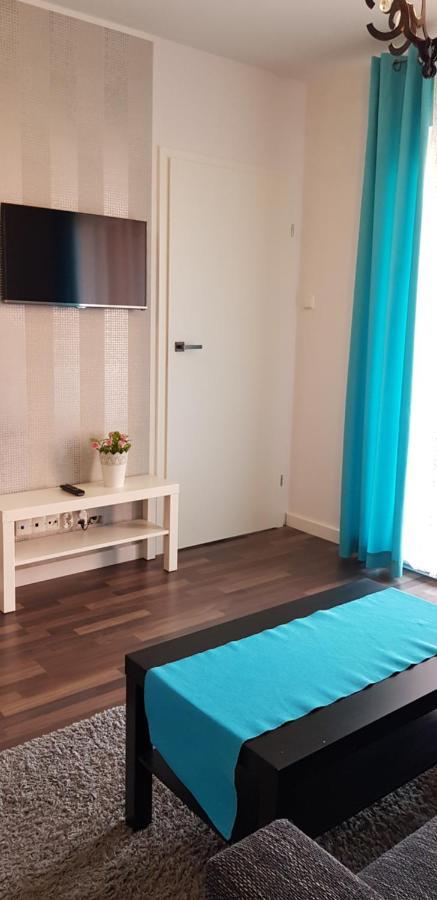Chmielna Park Apartment