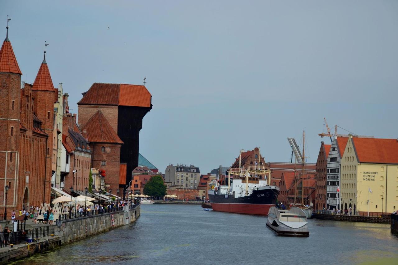 Centrum Nad Motlawa Z Widokiem Na Rzeke Lub Na Patio Z Balkonem * Gdansk