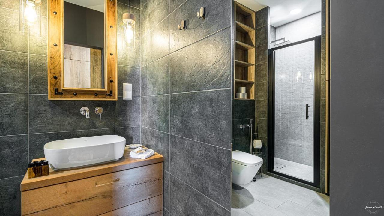 Apartment 4 Elements - Billberry *