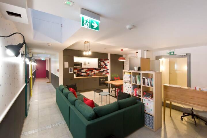 Waterlane Island Hostel&apartments *