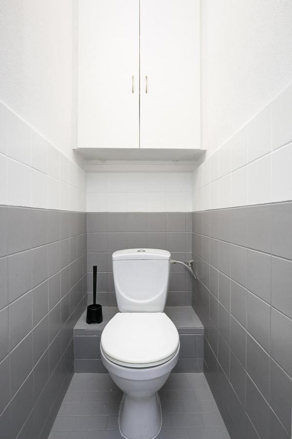 Rooms4less Guest house