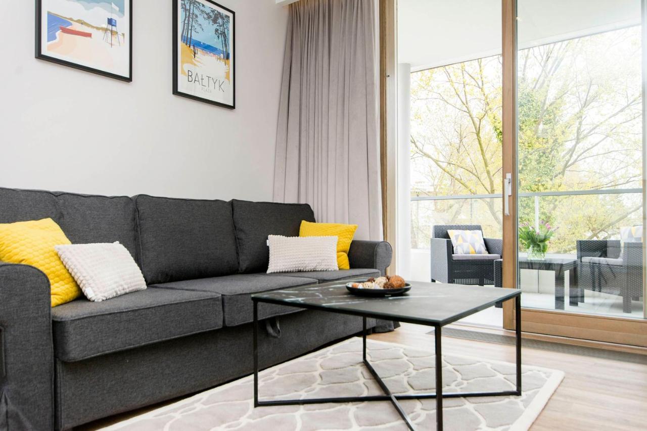 Apartment Yellow Rentyear