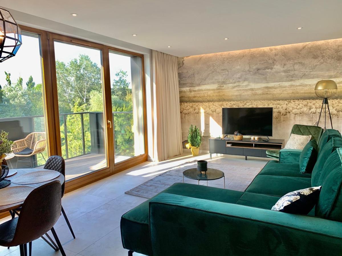 Baltic Riviera - Garden Sanctuary Retreat Apartment *