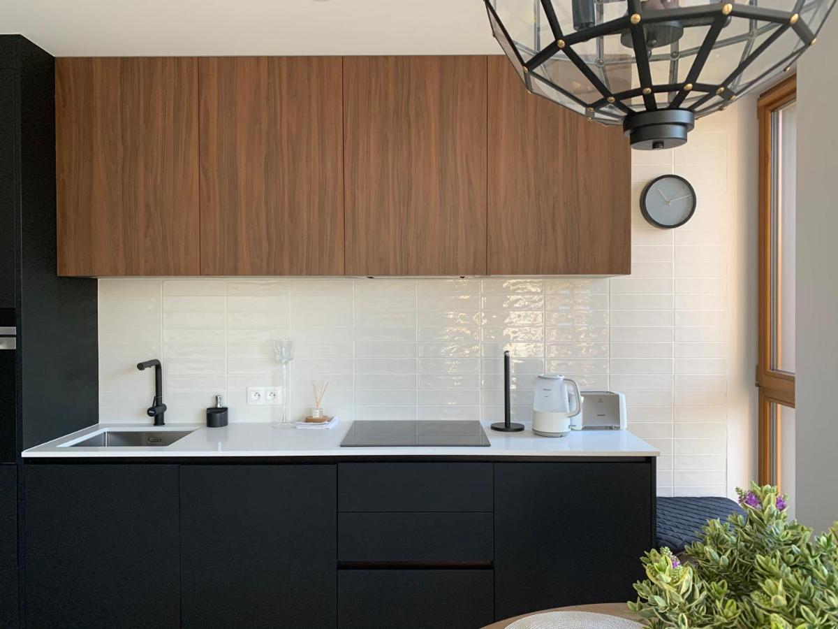Baltic Riviera - Garden Sanctuary Retreat Apartment Gdansk