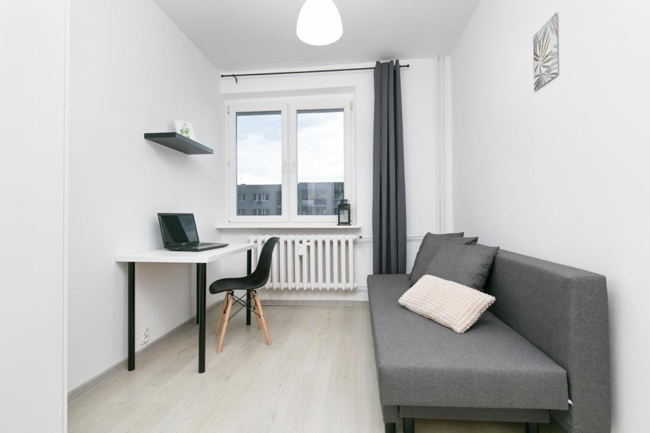Nhà khách Rooms4less *