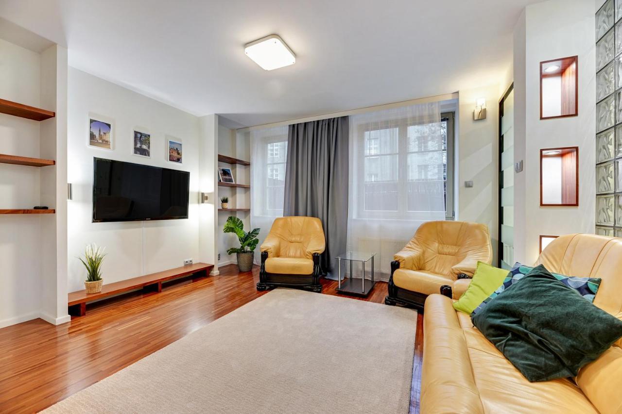 Apartament Jacuzzi Apartment *