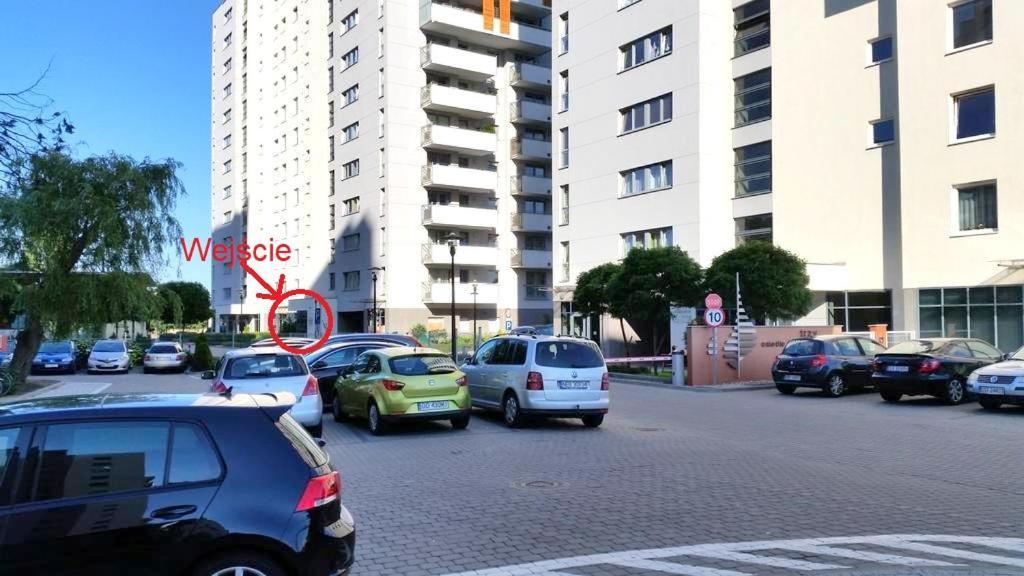 Apartament Ze Slonecznym Ogrodem Huoneisto *