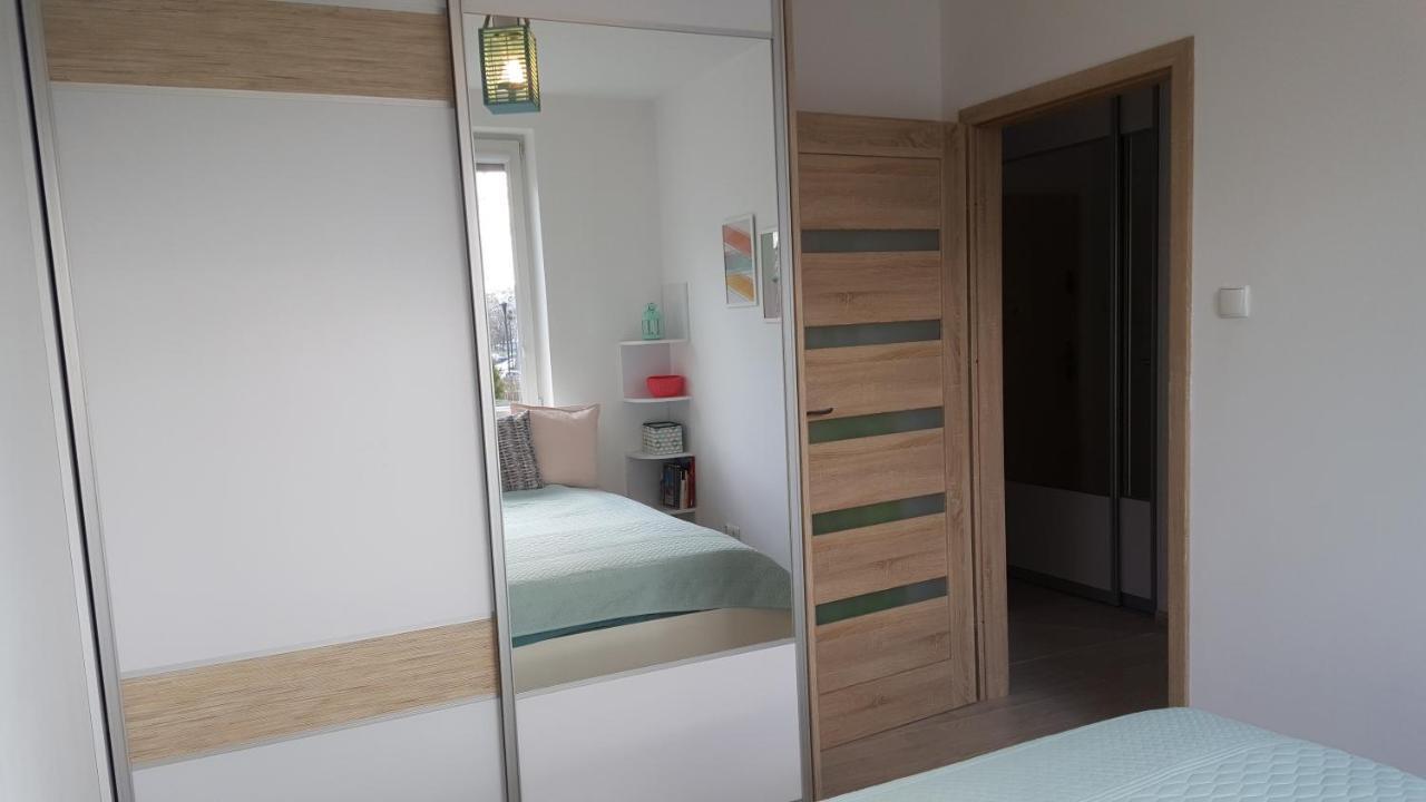 Apartment Sunny Sleeps 4 By The Beach With Garden Patio - Przymorze Gdansk