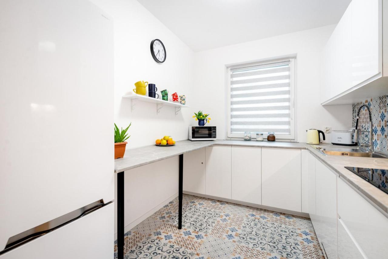 Santa Barbara Apartment