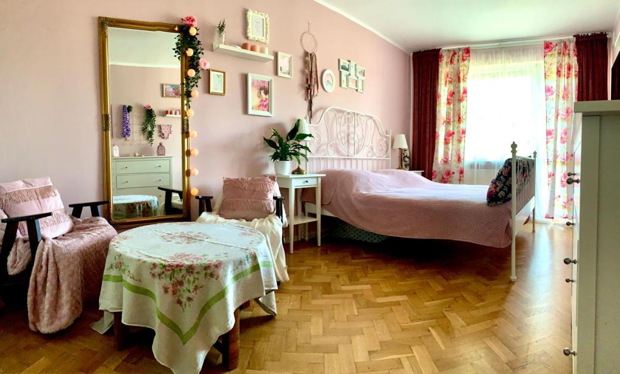 Stella's Mansion Pokoje 5 Minut Od Plazy Rum i privatbostad Gdańsk