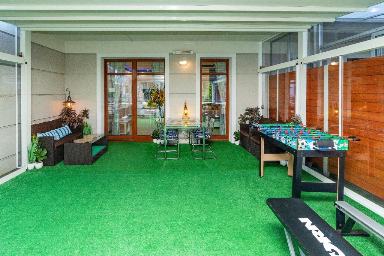 Apartment Luxury Yacht Z Tarasem - Neptun Park By Oneapartments *