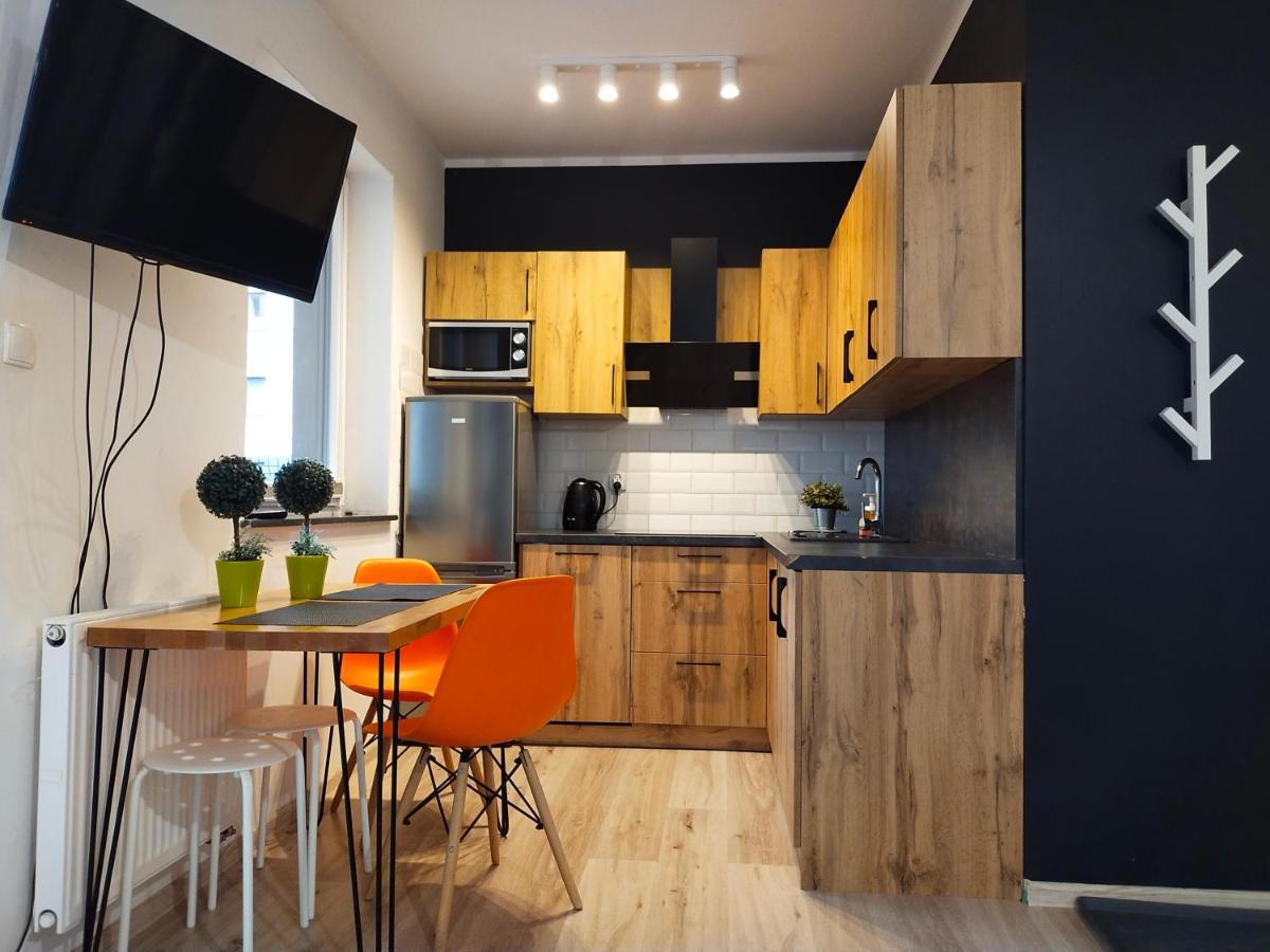 Orange House *