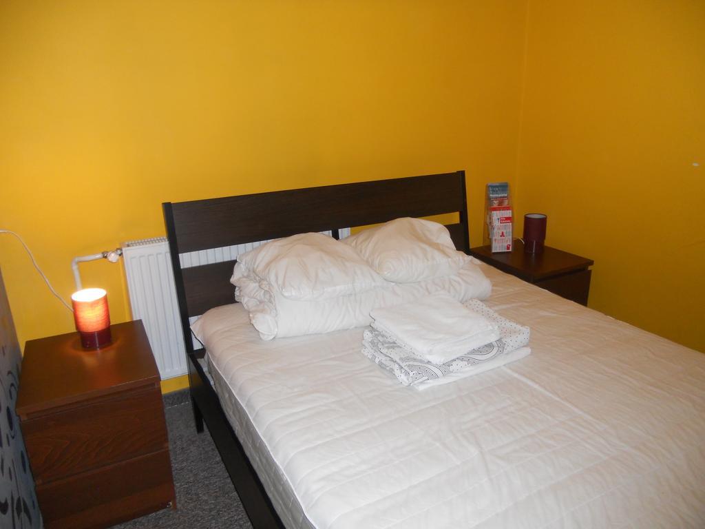Old Town Hostel *