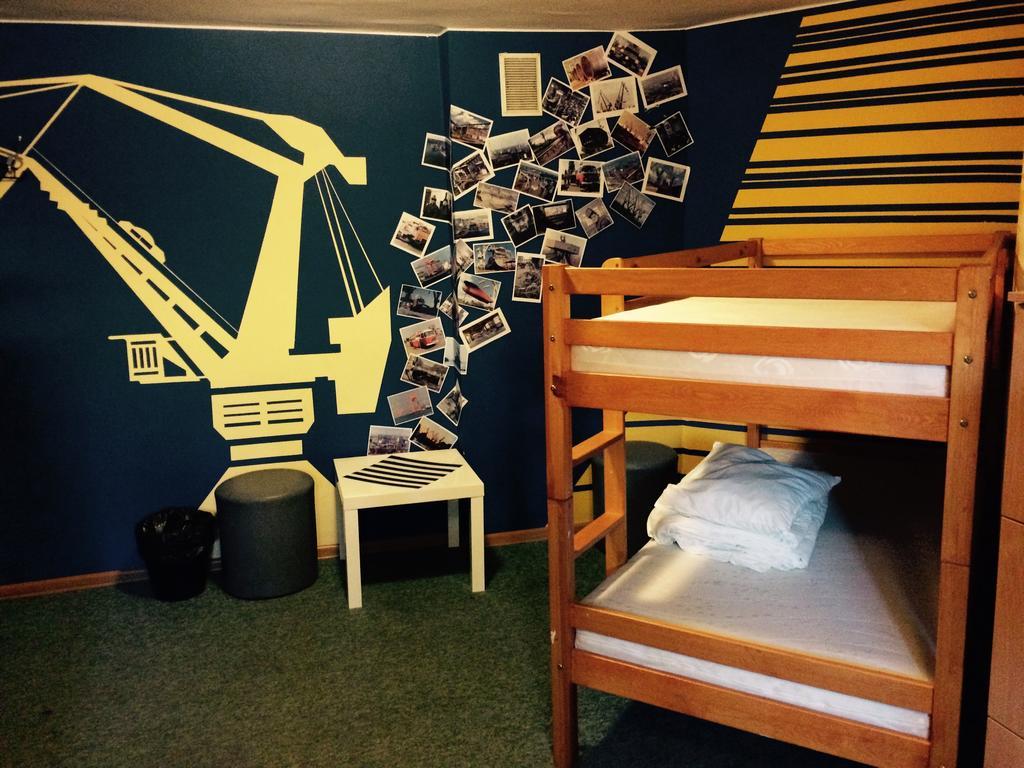 Old Town Hostel *