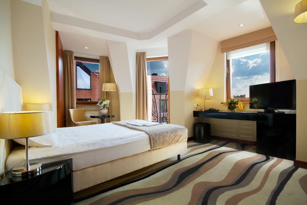Fahrenheit Hotel