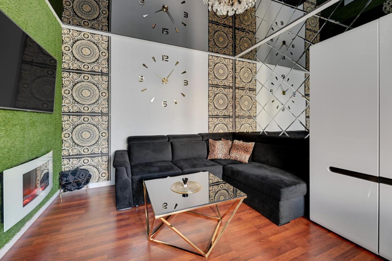 Grand - Garden Gates Apartment